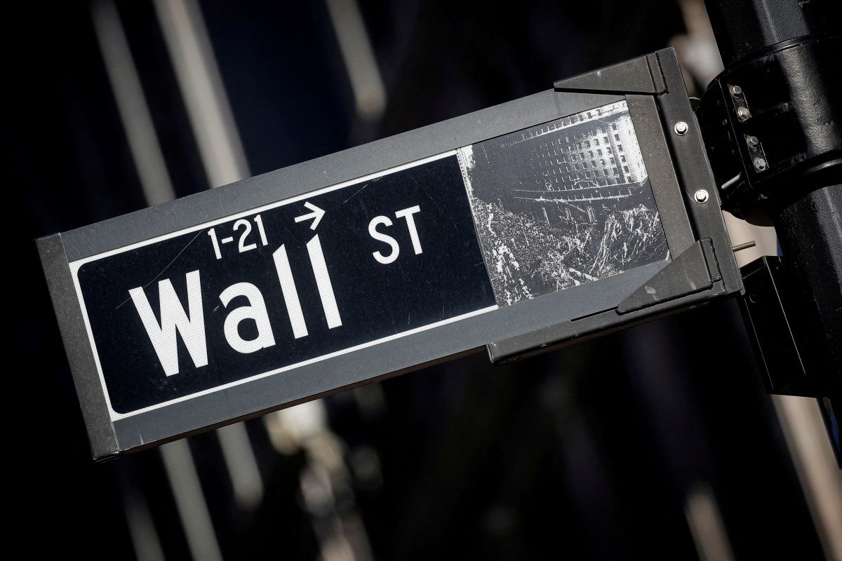 US Stocks Tumble In Trading On Wall Street - TrendRadars UK