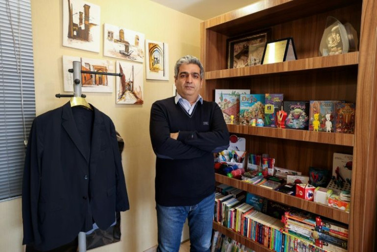 Houpa publishing house owner Hossein Motevali says he is at the mercy of currency fluctation -- "I can lose everything"