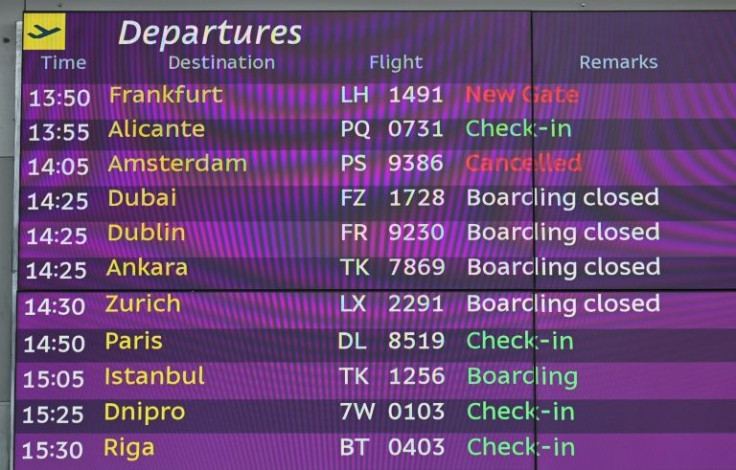 The Dutch airline KLM became the first major carrier to suspend flights to Ukraine
