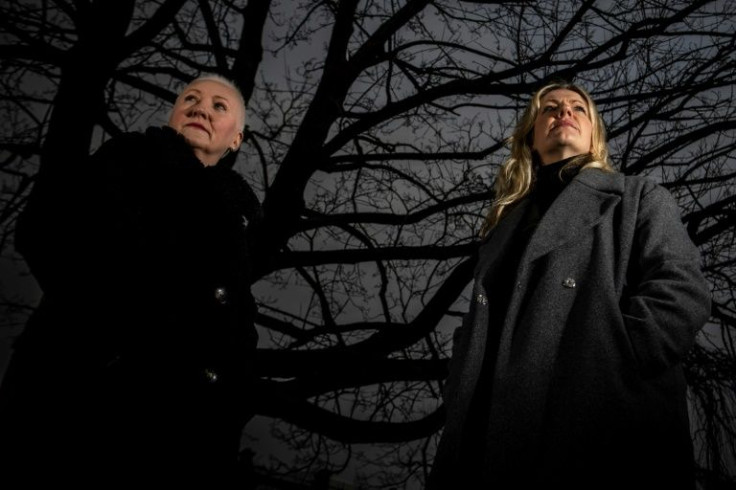Claire Mitchell and Zoe Venditozzi of the association "Witches of Scotland" want to secure a pardon for those executed for witchcraft in centuries past