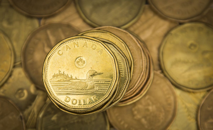 FILE PHOTO - A Canadian dollar coin, commonly known as the "Loonie", is pictured in this illustration picture taken in Toronto January 23, 2015.