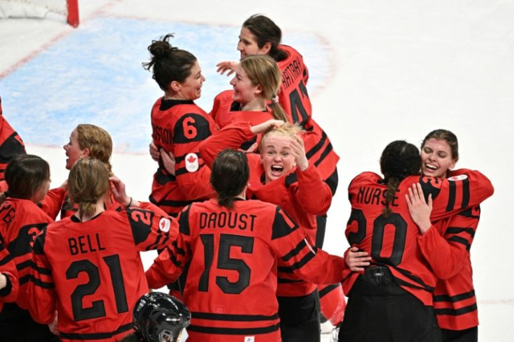 Canada beat old rivals the US for gold