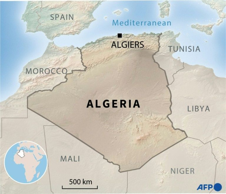 Map of Algeria locating the capital Algiers.