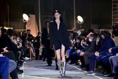 This season, for the first time since Covid-19 erupted in Italy in February 2020, in-person shows with audiences will outnumber pre-taped shows and films streamed for homebound fashionistas