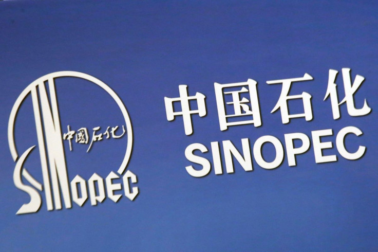 The company logo of Chinaâs Sinopec Corp is displayed at a news conference in Hong Kong, China March 26, 2018.