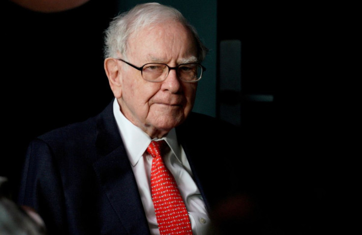 Warren Buffett, CEO of Berkshire Hathaway Inc, pauses while playing bridge as part of the company annual meeting weekend in Omaha, Nebraska U.S. May 6, 2018. 