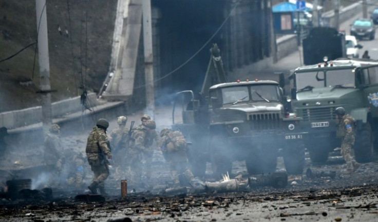 Berlin said it will send 1,000 anti-tank weapons and 500 surface-to-air missiles to help Ukraine's army