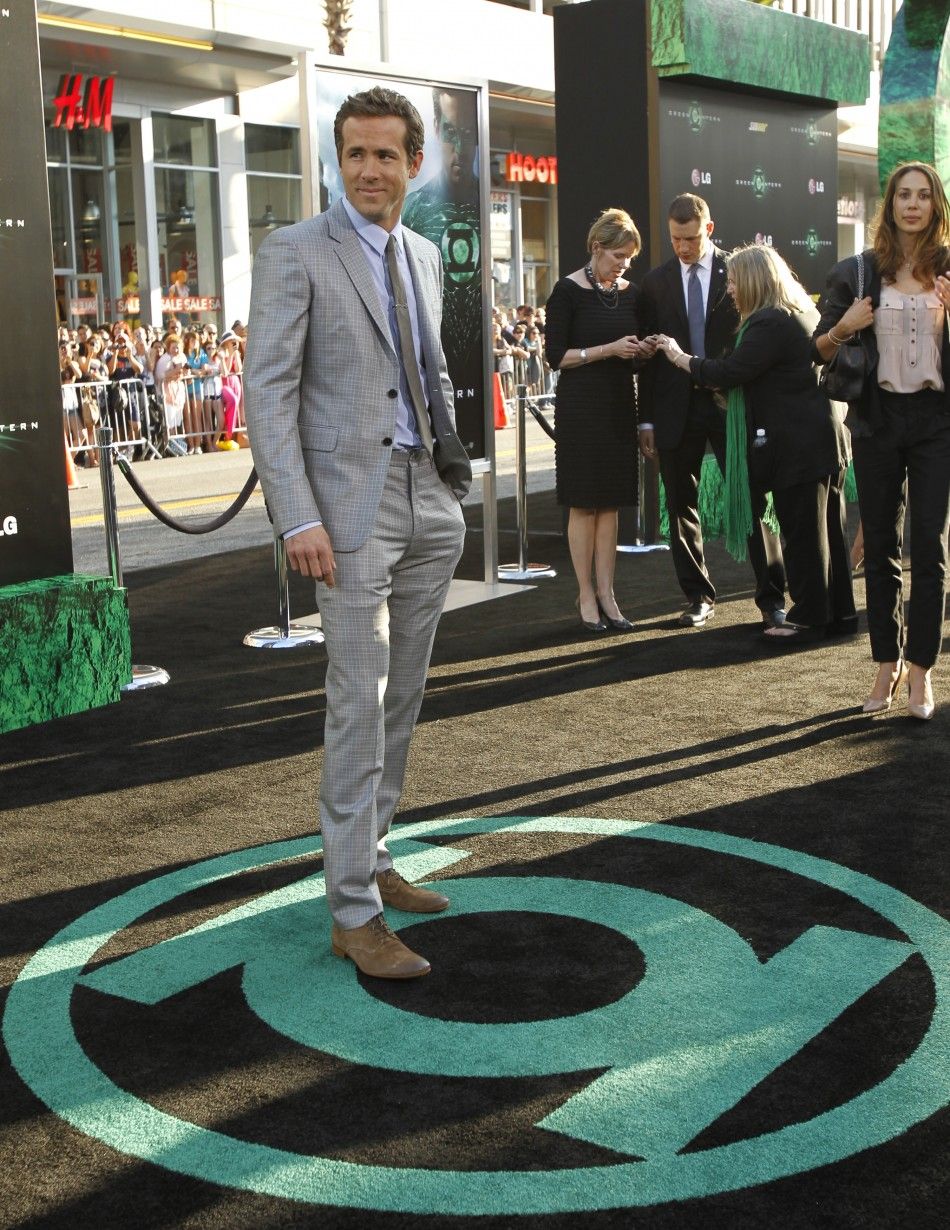 Cast member Ryan Reynolds poses at the premiere of quotGreen Lanternquot at the Graumans Chinese theatre in Hollywood, California June 15, 2011. The movie opens in the U.S. on June 17.