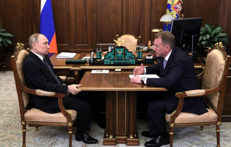 Russian President Vladimir Putin meets with head of state development bank VEB Igor Shuvalov in Moscow, Russia March 31, 2020. Sputnik/Mikhail Klimentyev/Kremlin via REUTERS  