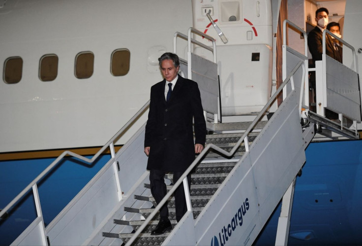 U.S. Secretary of State Antony Blinken disembarks his plane after arriving for his visit to Vilnius, Lithuania March 6, 2022. Olivier Douliery/Pool via REUTERS