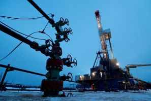 A well head and drilling rig in the Yarakta oilfield, owned by Irkutsk Oil Company (INK), in the Irkutsk region, Russia, March 11, 2019. 