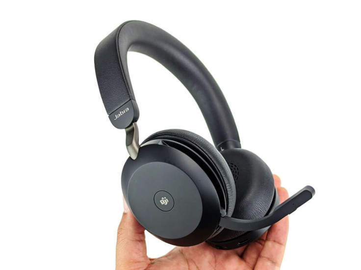 Hands-on with the Jabra Evolve2 75