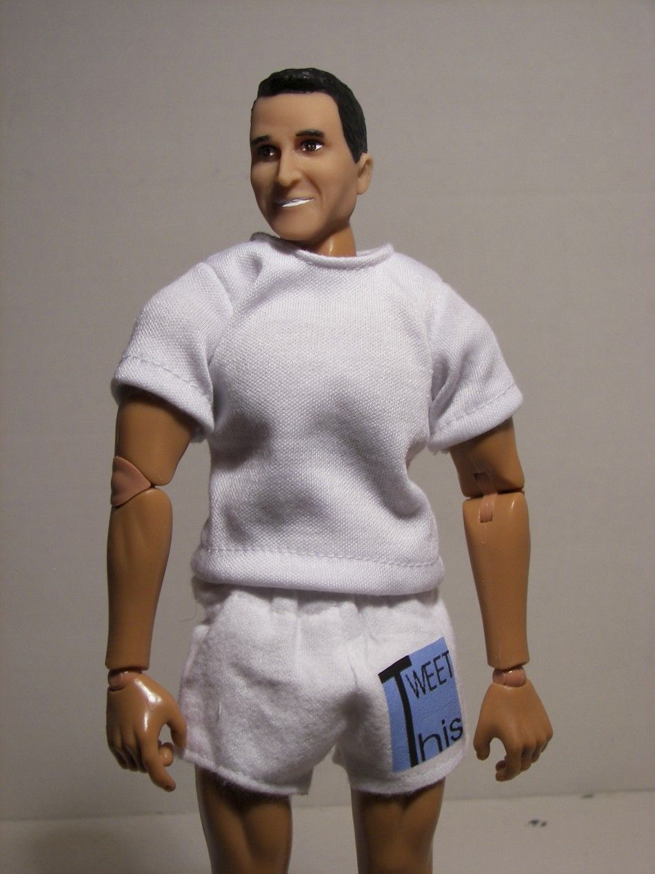 Anthony Weiner lewd photo inspires his doll