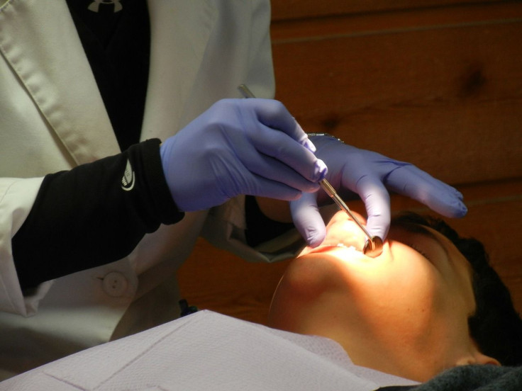 orthodontist-gd23052260_1280