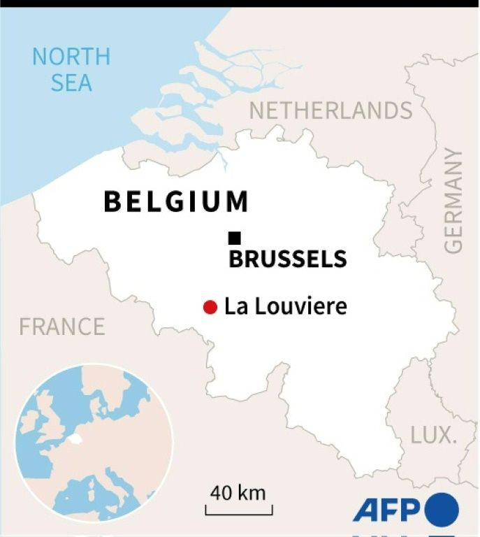Map of Belgium showing la Louviere
