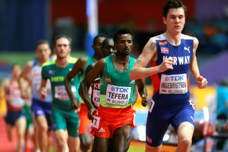 Norway's Jakob Ingebrigtsen (R) and Ethiopia's Samuel Tefera (C)