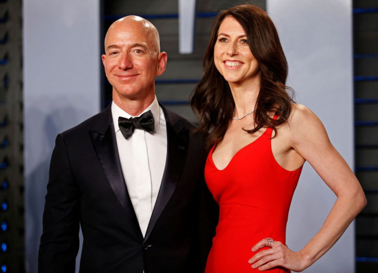 2018 Vanity Fair Oscar Party â Arrivals â Beverly Hills, California, U.S., 04/03/2018 â  Amazon CEO Jeff and wife MacKenzie Bezos. 