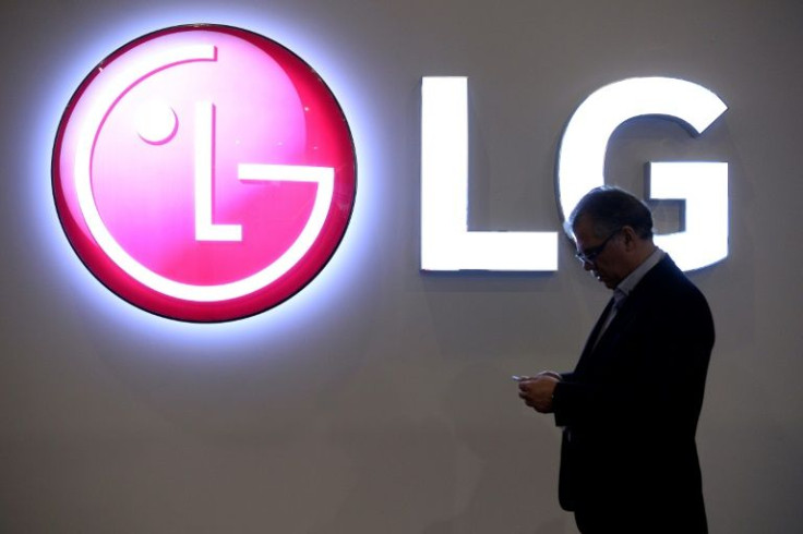 Companies LG and Stellantis are committing to a Can$5 billion joint venture to build a Canadian plant for batteries for electric vehicles in Windsor, Ontario