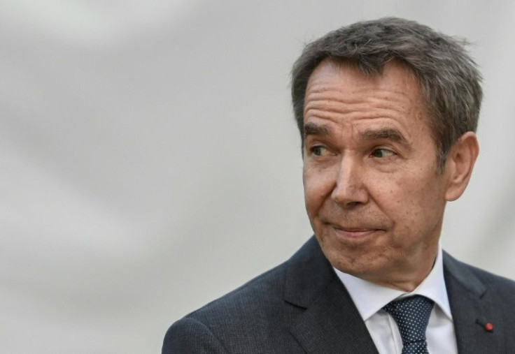 Jeff Koons will make digital NFTs of sculptures being placed on the Moon