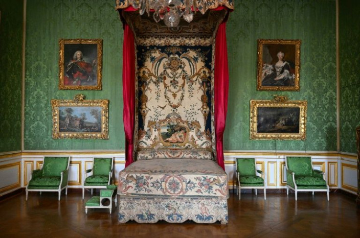 The palace has also restored the rooms of the 'dauphin', heir to King Louis XV