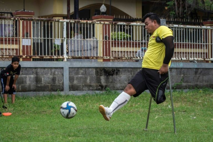 Syaiful Arifin during a training session for his team