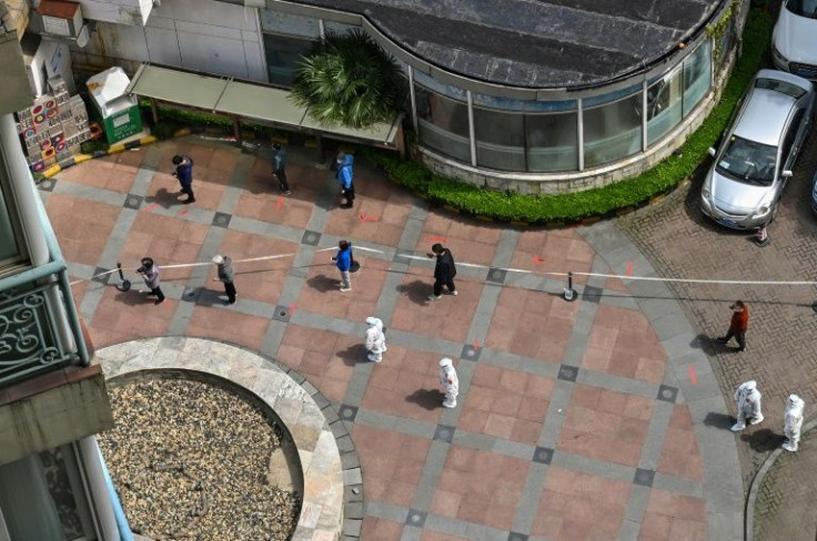 Many of western Puxi's neighbourhoods were suddenly ordered inside early on Thursday