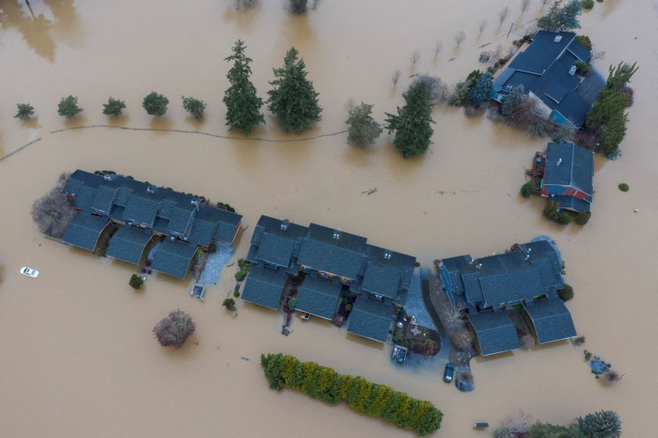 Flooding inundates highway in Chehalis, Washington