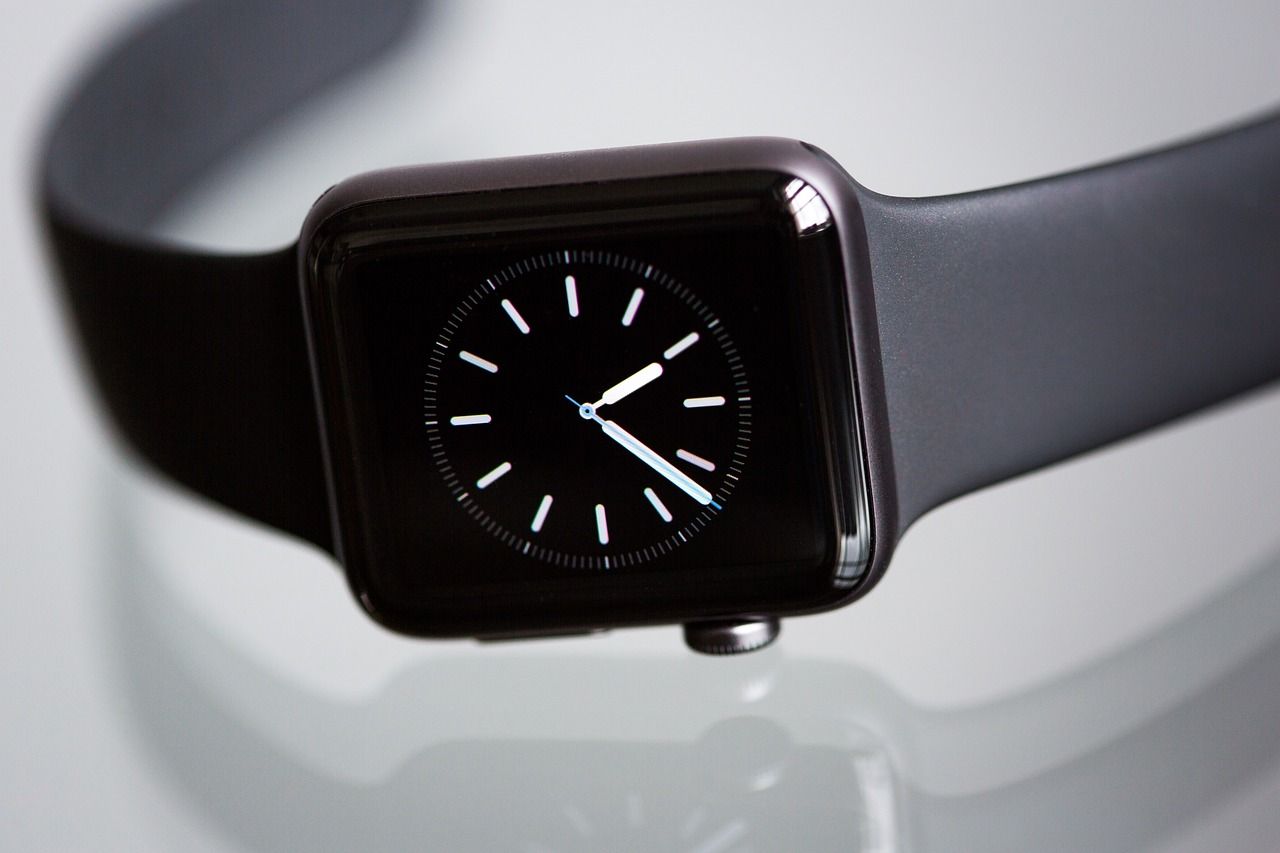 Apple Watch Detects Blood Clot in Woman’s Lungs, Potentially Saving Her Life