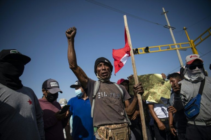 The multi-region demonstration was largely organised by the Union of Multimodal Transport Guilds of Peru, angered by the hike in fuel prices