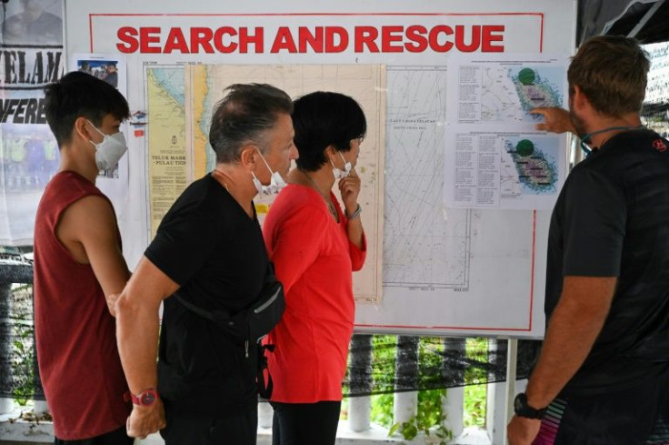The mother of missing French diver Alexia Alexandra Molina said she is "hoping for the best" as the search continues