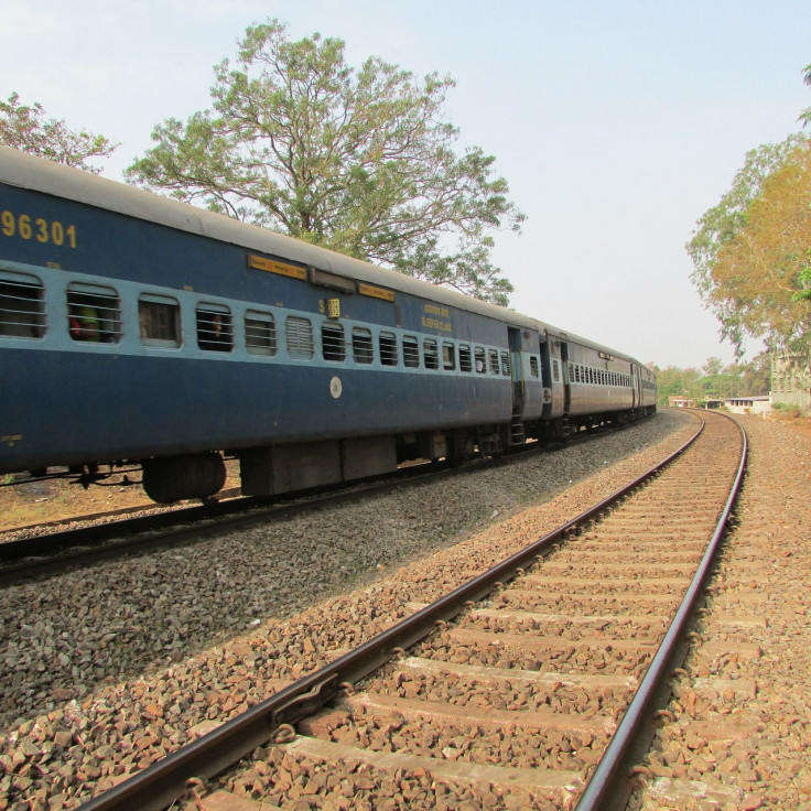 indian-railway-g161a3a56f_1280