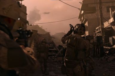 Marines in a war-torn street in Call of Duty Modern Warfare