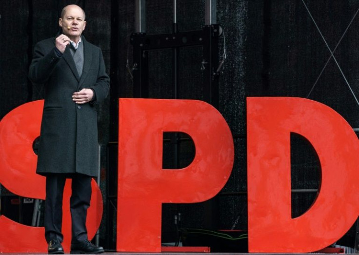 While UK leader Boris Johnson was in Kyiv, Scholz was at an election rally, the Bild daily noted
