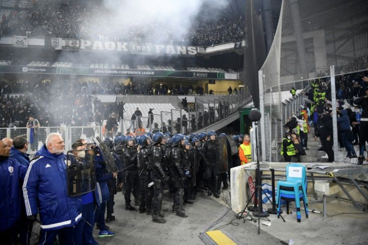 Fan violence marred the first leg of Marseille's tie against PAOK