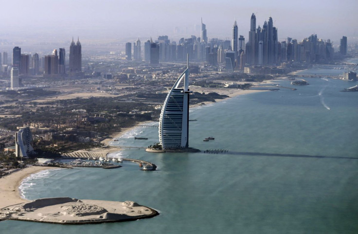 A general view of the luxury Burj al-Arab Hotel at Jumeirah area in Dubai, UAE December 9, 2015. Picture taken December 9, 2015. 