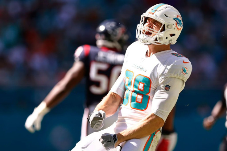 Mike Gesicki #88 of the Miami Dolphins