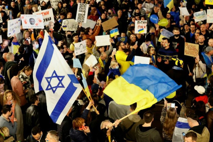 People protest against Russia's invasion of Ukraine, in front of the Russian embassy in the Israeli coastal city of Tel Aviv