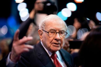 Warren Buffett (Current net worth: $118B)