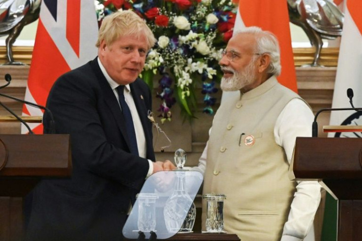 British Prime Minister Boris Johnson (L) and Indian Prime Minister Narendra Modi have agreed to an expanded security partnership