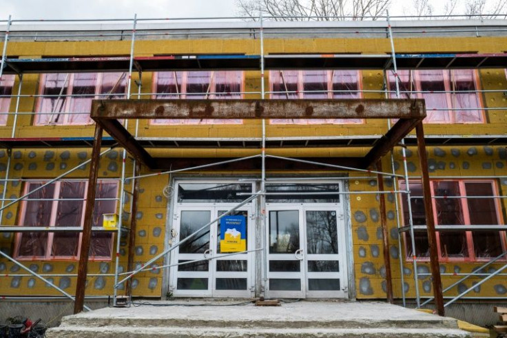 The building is also being fitted in order to accomodate refugees
