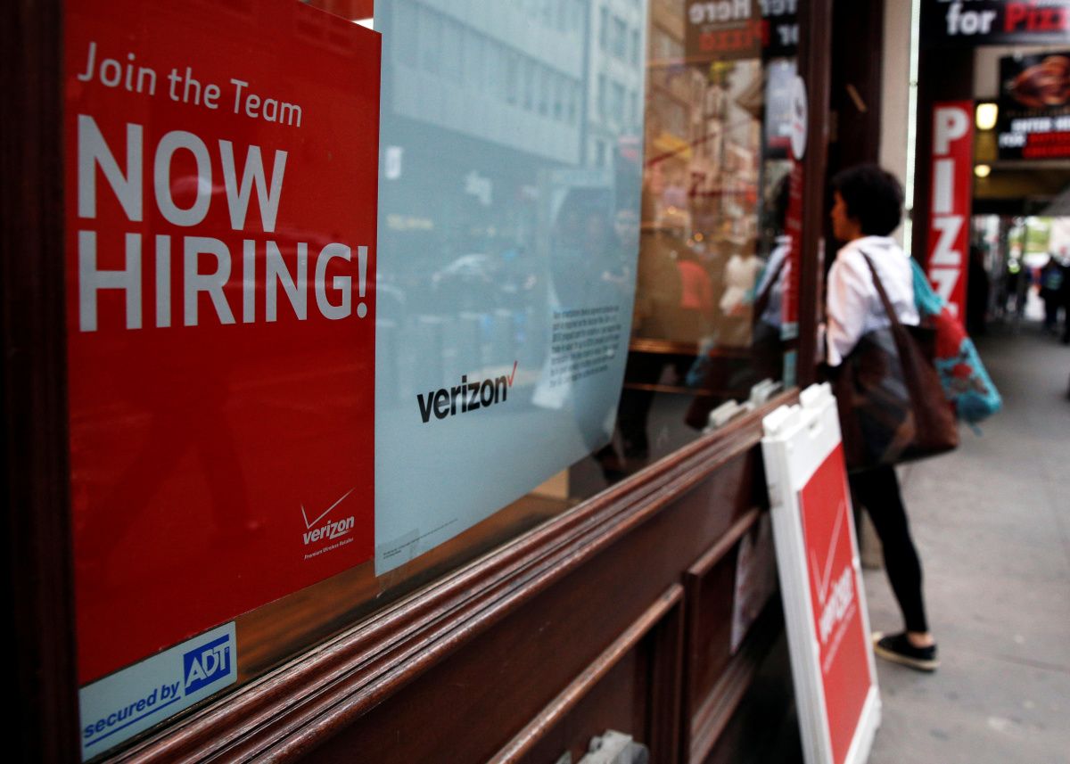 US Job Openings Still Near Record Highs In April, 4.4 Million Quit Or ...