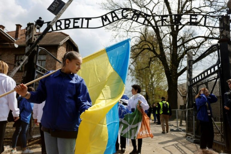 Three thousand people from various countries, mainly Israel, walked from the notorious "Arbeit Macht Frei" (Work Will Set You Free) gate at Auschwitz to Birkenau, the main extermination site