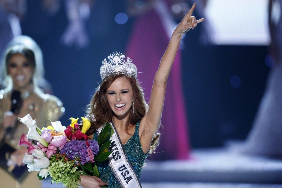 Miss California Alyssa Campanella celebrates after being crowned Miss USA 2011 during the Miss USA pageant in the Theatre for the Performing Arts at Planet Hollywood Hotel and Casino in Las Vegas, Nevada, June 19, 2011.