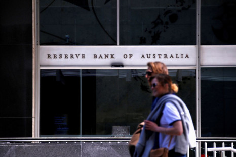 Pedestrians walk past the main entrance to the Reserve Bank of Australia (RBA) head office in central Sydney, Australia, October 3, 2016. Picture taken October 3, 2016. 