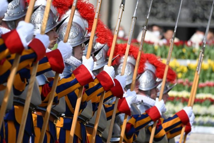 During a swearing-in ceremony on Friday, some 30 Swiss citizens will commit to safeguarding the pope