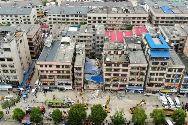 Chinese authorities have raised the number of people confirmed dead in a building collapse in Changsha to 26