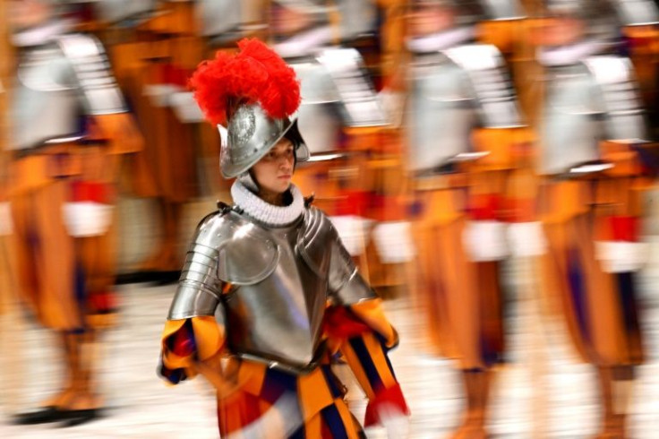 When they sign up, the guards must be practising Roman Catholics, Swiss citizens, aged between 19 and 30, measure at least 1.47 metres tall and be single
