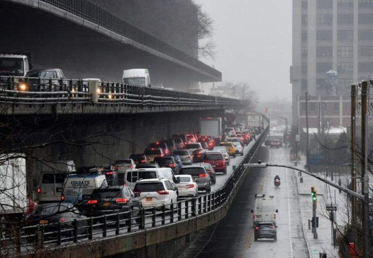 Some people raised questions about how electric vehicles would fare when stuck in a traffic jam in the snow