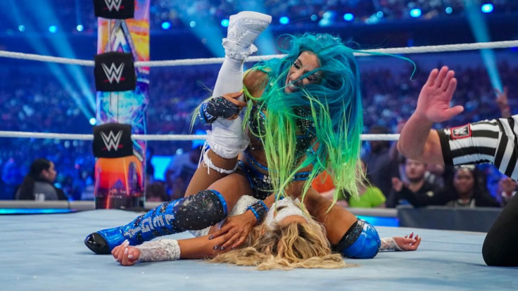 Sasha Banks, Carmella, WWE