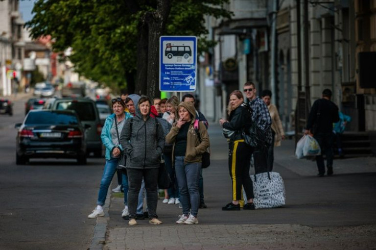 Some public bus routes restarted in Kharkiv on Monday